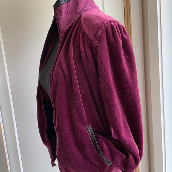 Lululemon Sport. Jacket Velour Zip Front Collar Maroon. Y2K - Picture 10 of 10